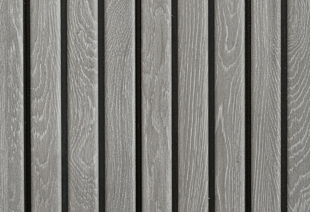 Domek narzędziowy KETER Penthouse Signature Collection 259816 216 x 218 x 226 Szary zdjęcie lifestyle Trwałe panele DECOCOAT  z paneli kompozytowych DECOCOAT o grubości 20 mm  inspirowany naturalnym drewnem z odpornością na wilgoć i promieniowanie UV
