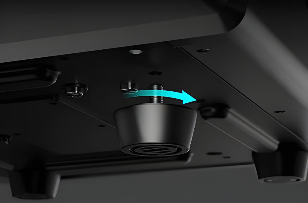 Drukarka 3D ELEGOO Mars 5 prezentacja regulowanych nóżek na szarym tle stabilność na blacie regulowane podstawki wypoziomowanie całej maszyny na nierównym podłożu