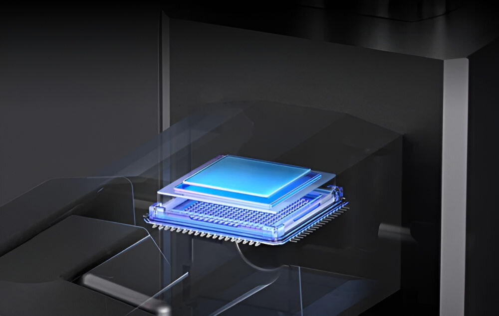 Drukarka 3D ELEGOO Mars 5 pokazanie wnętrza drukarki czujnik braku żywicy sensor monitorowanie poziomu materiału wysyłanie alarmu