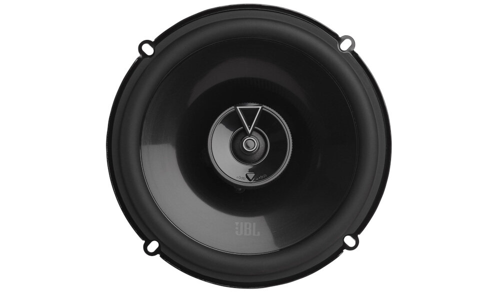 Głośniki samochodowe JBL Club 64 dwudrożne współosiowe 160 mm skuteczność 93 dB moc 60 W 180 W, głośnik od frontu na białym tle