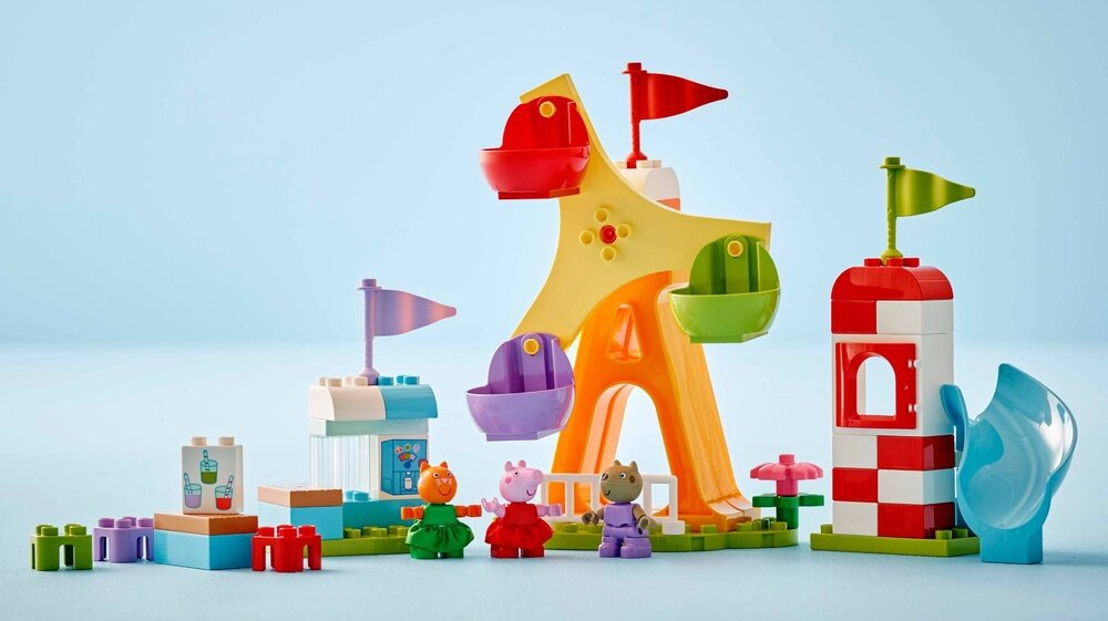 LEGO 10453 DUPLO Peppa Pig Wesołe miasteczko kv lifestyle początek opisu sekcja nagłówkowa