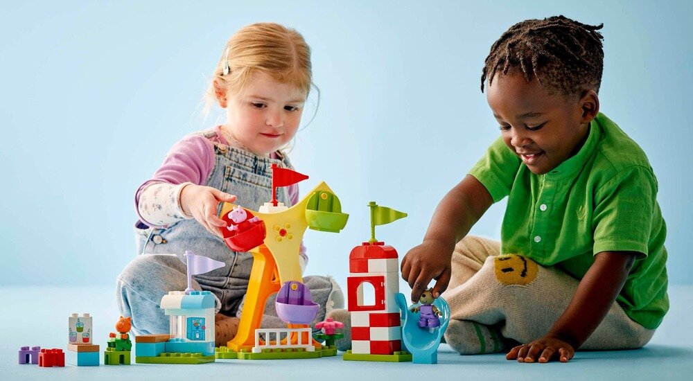 LEGO 10453 DUPLO Peppa Pig Wesołe miasteczko figurki Świnki Peppy, Psa Danny’yego i Kotki Candy