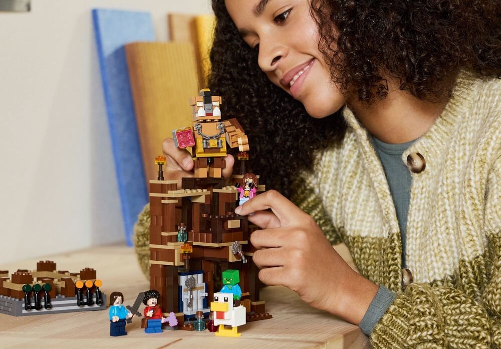 LEGO 21272 Minecraft Ring w Leśnym dworze gra film dziecko bawi się zestawem