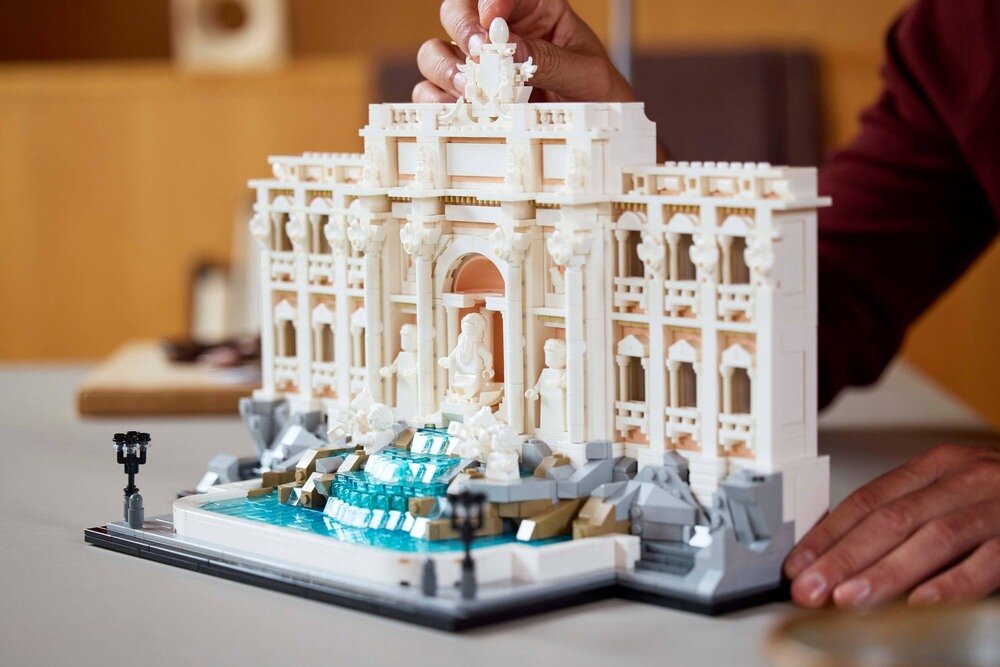 LEGO 21062 Architecture Fontanna di Trevi małe hippokampy detale budowli