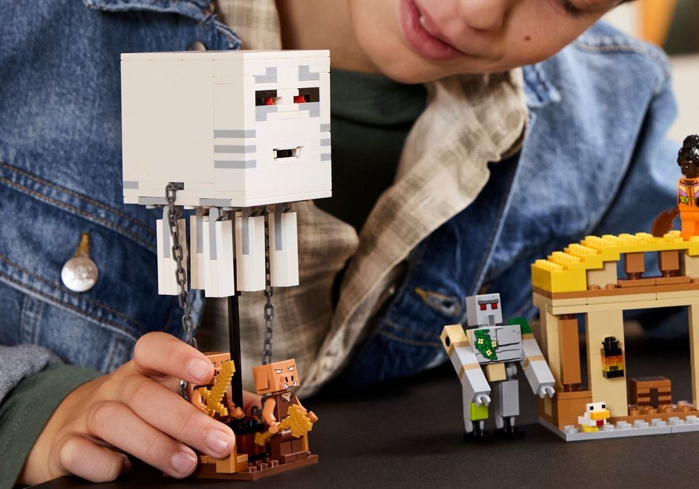 LEGO 21273 Minecraft Atak balonowego Ghasta na wioskę pigliny 18 cm wysokości