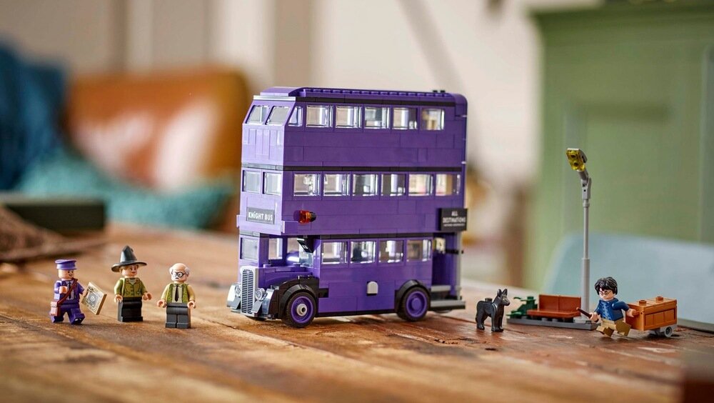LEGO 76446 Harry Potter Przygoda na pokładzie Błędnego Rycerza kv lifestyle początek opisu sekcja nagłówkowa