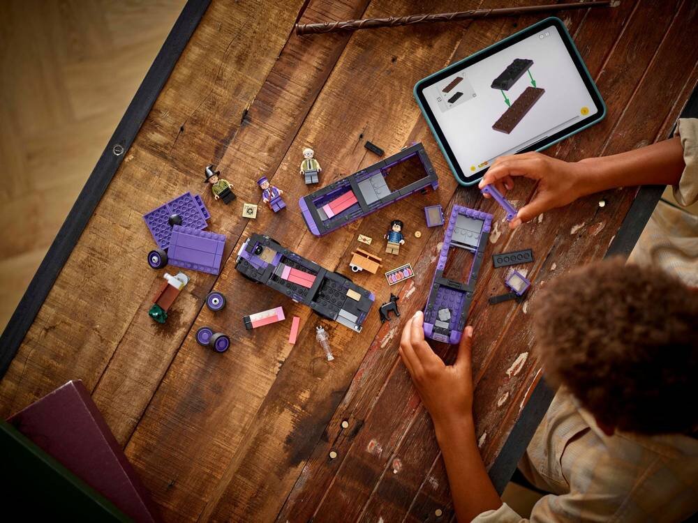 LEGO 76446 Harry Potter Przygoda na pokładzie Błędnego Rycerza dziecko buduje zestaw zdolności manualne rozwój dziecka koordynacja umiejętności wyobraźnia