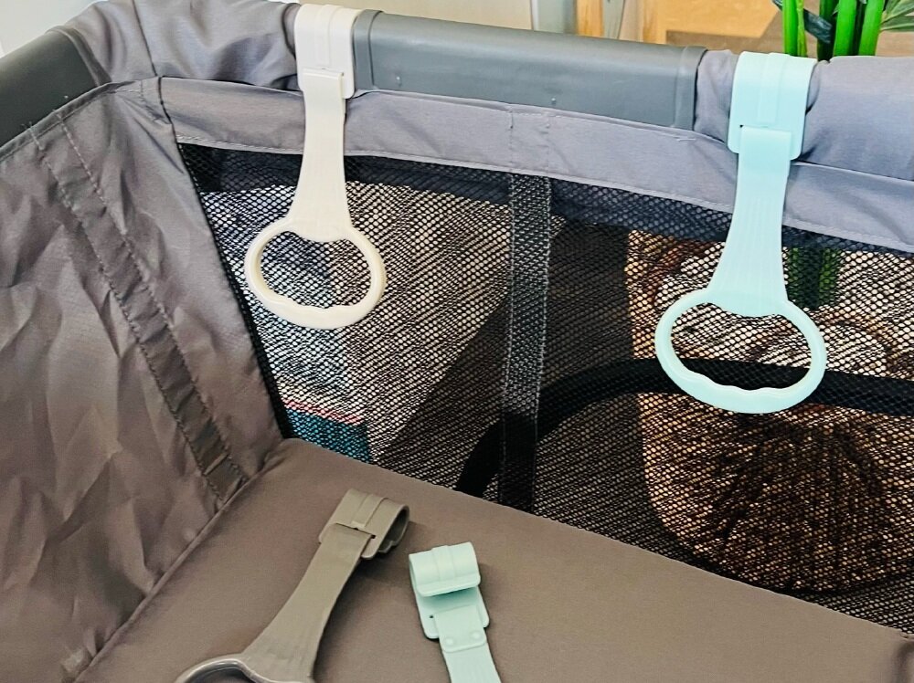 Kojec SUN BABY Z-B02.008.0.1-B13.001.0.1 uchwyty do podnoszenia się, ćwiczenie chodzenia i rónowagi, rozwijanie sprawności ruchowej