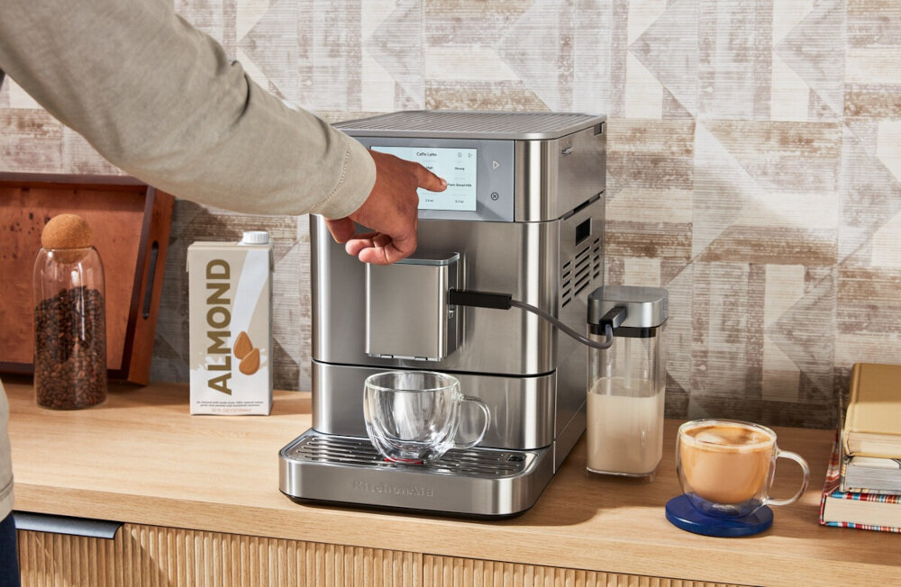 Ekspres KITCHENAID KF8 5KES8558ESX Intuicyjna obsługa Kolorowy ekran dotykowy wybór napój 20 gotowych przepisów Espresso Macchiato Americano Latte Flat White kawa jedno doktnięcie