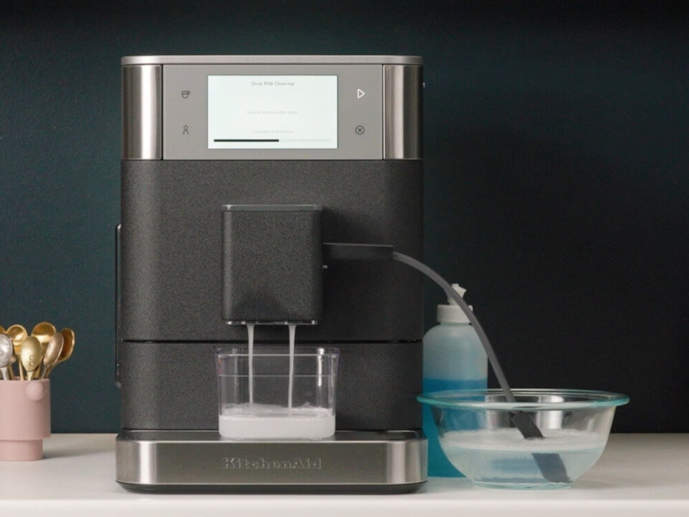 Ekspres KITCHENAID KF8 5KES8558EBK wygoda użytkowania pojemnik na ziarna pojemność zbiornik na wodę Funkcja automatycznego czyszczenia 