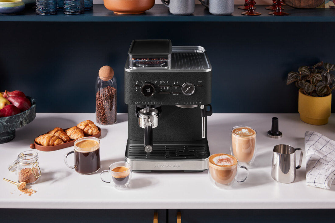 Ekspres KITCHENAID 5KES6551EJP mielenie i dozowanie młynek stożkowy 15 stopni mielenia dopasowanie grubość kawa Dozowanie wystarczy nacisnąć przycisk