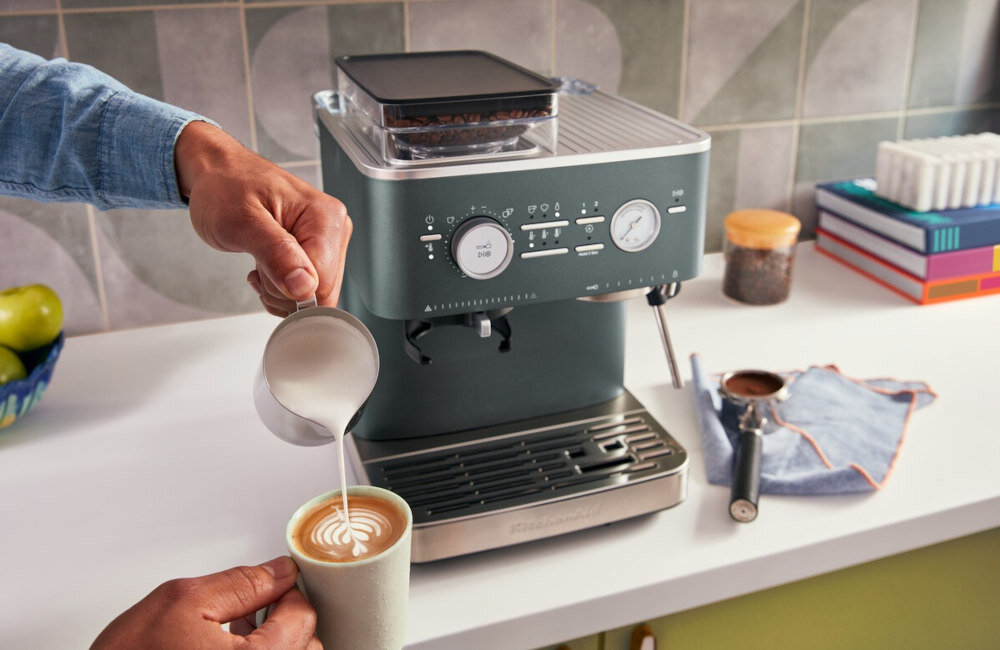 Ekspres KITCHENAID 5KES6551EJP Sztuka latte Wielokątna dysza spieniająca cappuccino macchiato