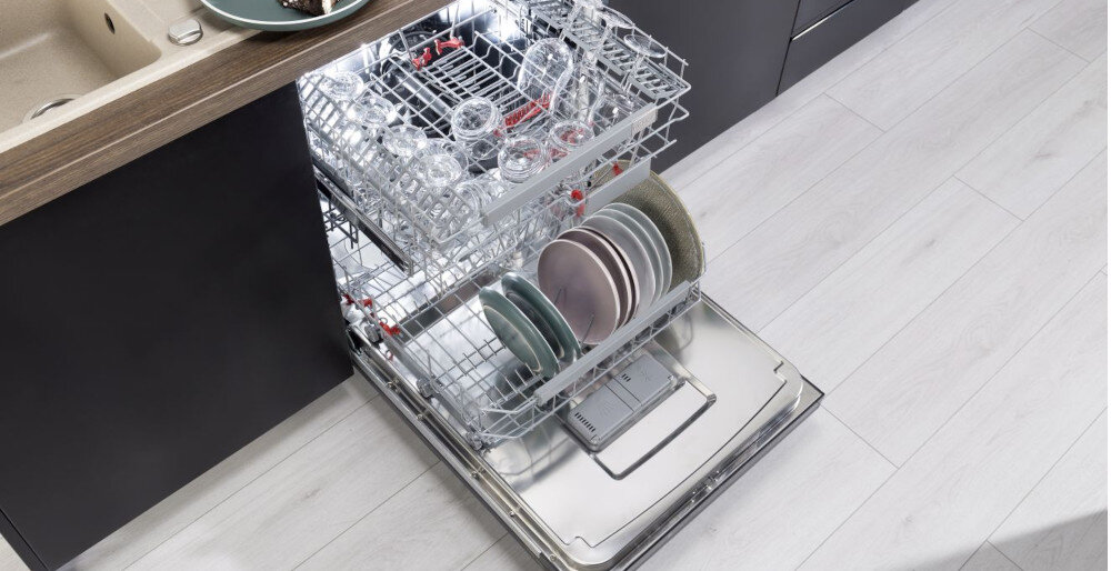 ZMYWARKA HISENSE HS643C90X Zdjęcie lifestyle wizualizacja