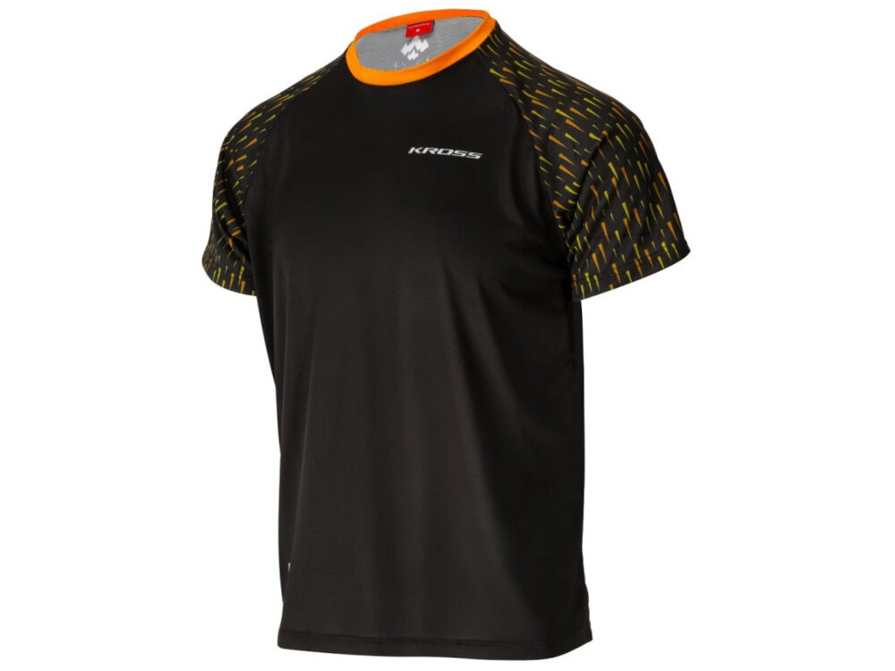 Koszulka rowerowa KROSS MTB Grundo rozmiar M Czarny koszulka na białym tle widoczna od przodu pod skosem panele wentylacyjne pod pachami wspomagają przepływ powietrza komfort minimalizuje ryzyko przegrzania