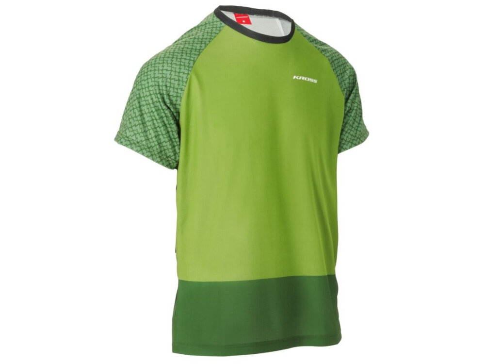 Koszulka rowerowa KROSS MTB Grundo rozmiar XL Zielony koszulka na białym tle widoczna od przodu pod skosem rozmiar XL dla osób o wzroście 174-180 cm obwód klatki piersiowej 98-101 cm obwód talii 79-82 cm obwód bioder 108-112 cm klasyczny zielony kolor uniwersalny charakter odzieży