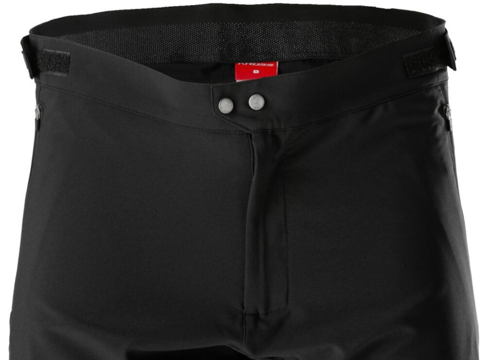 Spodenki rowerowe KROSS MTB Foret (rozmiar M) Szary zbliżenia na pas spodenek widoczne rzepy system regulacji obwodu w talii oparty na gumce i rzepie zapięcie z napy i haftki dla osób o obwodzie talii w zakresie 71-74 cm obwodzie bioder 99-102 cm