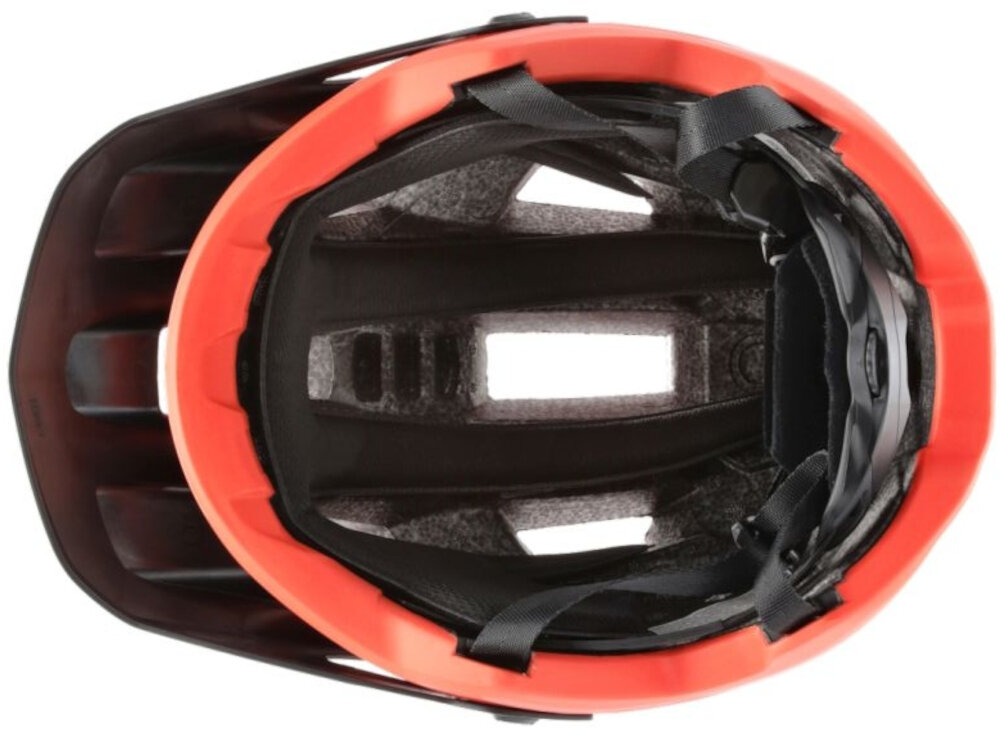Kask rowerowy KROSS Saltare Czerwony MTB (rozmiar L) kask na białym tle widoczny od wewnątrz 23 otwory wentylacyjne efektywny przepływ powietrza koncentracja komfort jazdy wewnętrzna wyściółka absorbuje pot i wpływa na komfort noszenia kasku dopasowuje się do kształtu głowy ograniczając ucisk w newralgicznych punktach