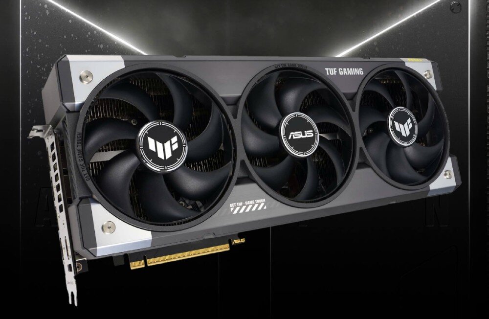 Karta graficzna ASUS TUF Gaming GeForce RTX 5080 16GB OC Edition Karta graficzna widziana z tyłu, prezentująca pełny układ chłodzenia i porty wyjściowe, pamięć VRAM, rdzenie CUDA, technologie, porty