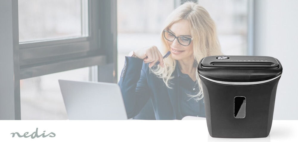 Niszczarka NEDIS PASH120BKA4 12 L, P-4, Paski, Automatyczny Start/Stop, Funkcja cofania prezentacja niszczarki w tle kobieta siedząca przy laptopie