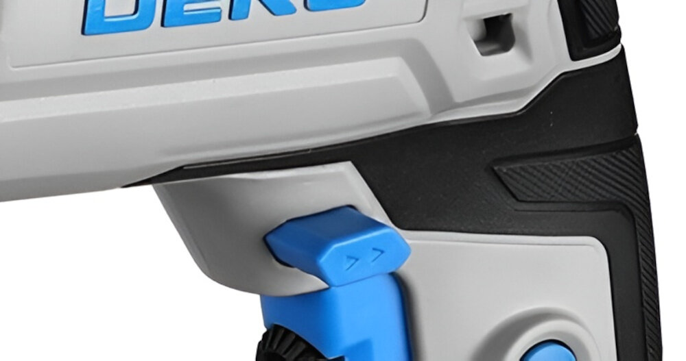 Wiertarka udarowa DEKO DKID13XP90 zbliżenie na przełącznik przełącznik prawo/lewo wykręcanie wierteł wykonywanie prac montażowych funkcjonalność ogranicza konieczność sięgania po dodatkowy sprzęt przyspiesza pracę
