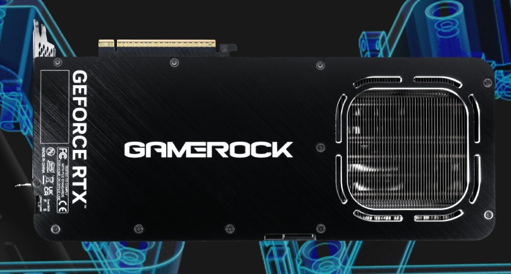 Karta graficzna PALIT GeForce RTX 5090 GameRock OC 32GB Widok na tył karty graficznej z napisem 'GameRock'. Powierzchnia jest ciemna i matowa, z wycięciami odsłaniającymi elementy chłodzenia, konstrukcja, ramka, uchwyt