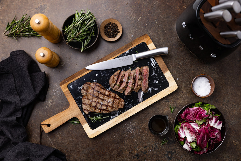 Zestaw noży SMEG 50's Style KBSF02PB Pastelowy błękit (7 elementów) Trwała stal nierdzewna ze stali nierdzewnej odporny na korozję i łatwy w czyszczeniu higiena