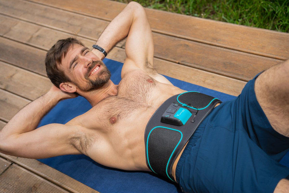 Elektrostymulator BEURER Corefit I Komfort noszenia Elastyczny pasek z rzepem  dopasowanie