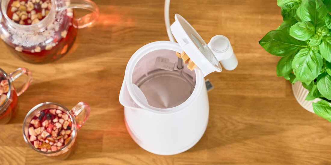 Czajnik ZELMER ZCK7020 Biały Bezpieczne gotowanie komfort i bezpieczeństwo użytkowania Automatyczne wyłączanie ochrona przed włączeniem