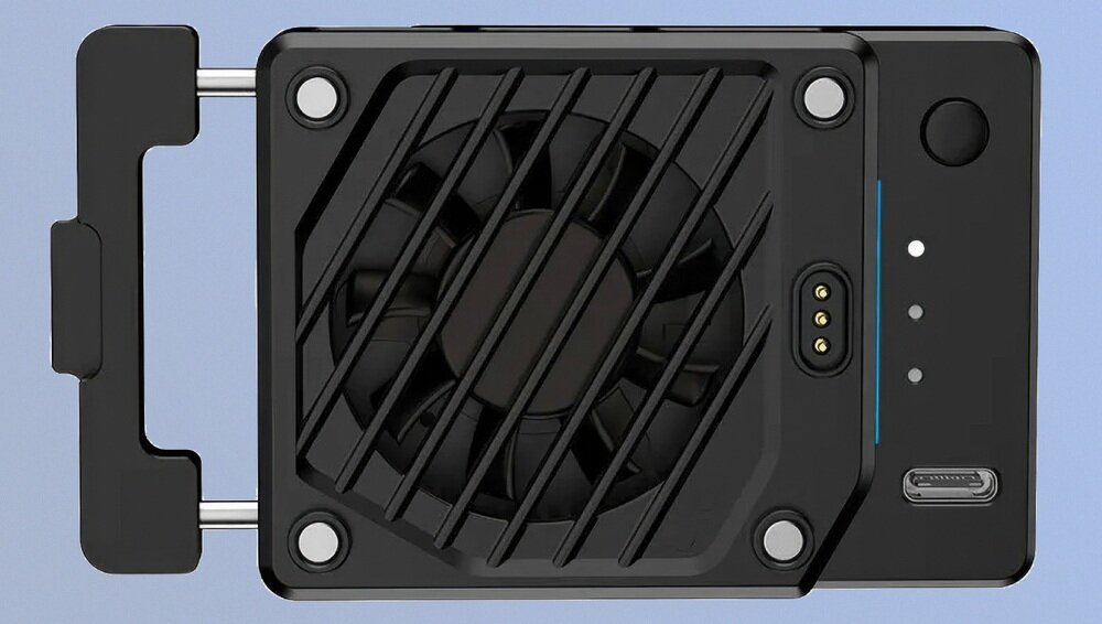 Wentylator chłodzący Ulanzi CU01 Kit z widocznym poretem USB-C