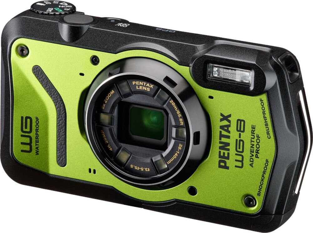 Aparat PENTAX WG-8 widziany pod kątem