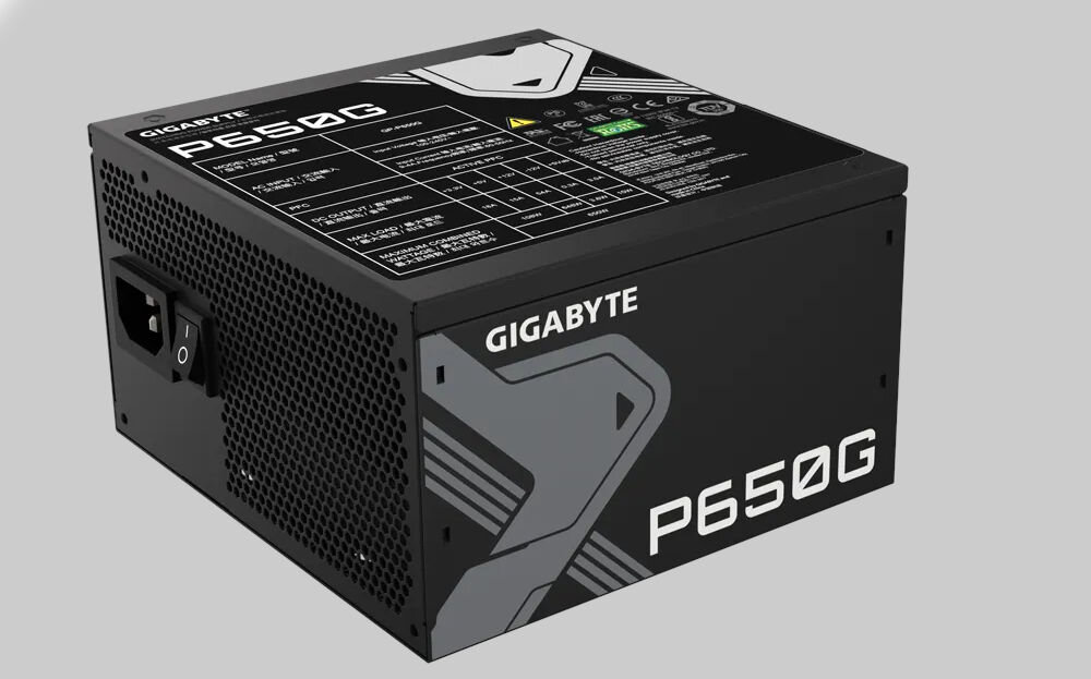 Komputer MAD DOG DIAXID605-I11DR32 i5-13400F 32GB RAM 1TB SSD GeForce RTX4060 DLSS 3 Wi-Fi,
zasilacz GIGABYTE P650G o mocy 650 W, certyfikat 80 PLUS Gold, zabezpieczenia przed zwarciami i przeciążeniami, efektywny układ
chłodzenia z 120 mm wentylatorem, zasilacz na szarym tle