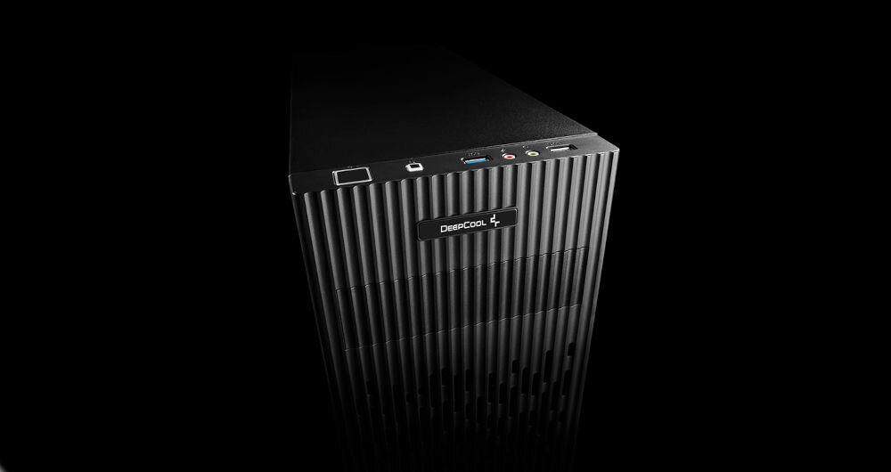 Komputer XQUANTUM XQR5R16S1TB-XA25D R5-3600 16GB RAM 1TB SSD GeForce GT 710 DVD Wi-Fi
wszechstronne zastosowanie, stworzony ze starannie dobranych podzespołów, sprzęt wysokiej jakości, góra obudowy DEEPCOOL MATREXX 30 SI
wyłaniająca się z czarnego tła, widoczny przycisk power, przycisk reset, gniazdo USB-A 3.0, gniazdo mikrofonowe jack 3,5 mm, gniazdo słuchawkowe jack 3,5 mm, gniazdo USB-A 2.0