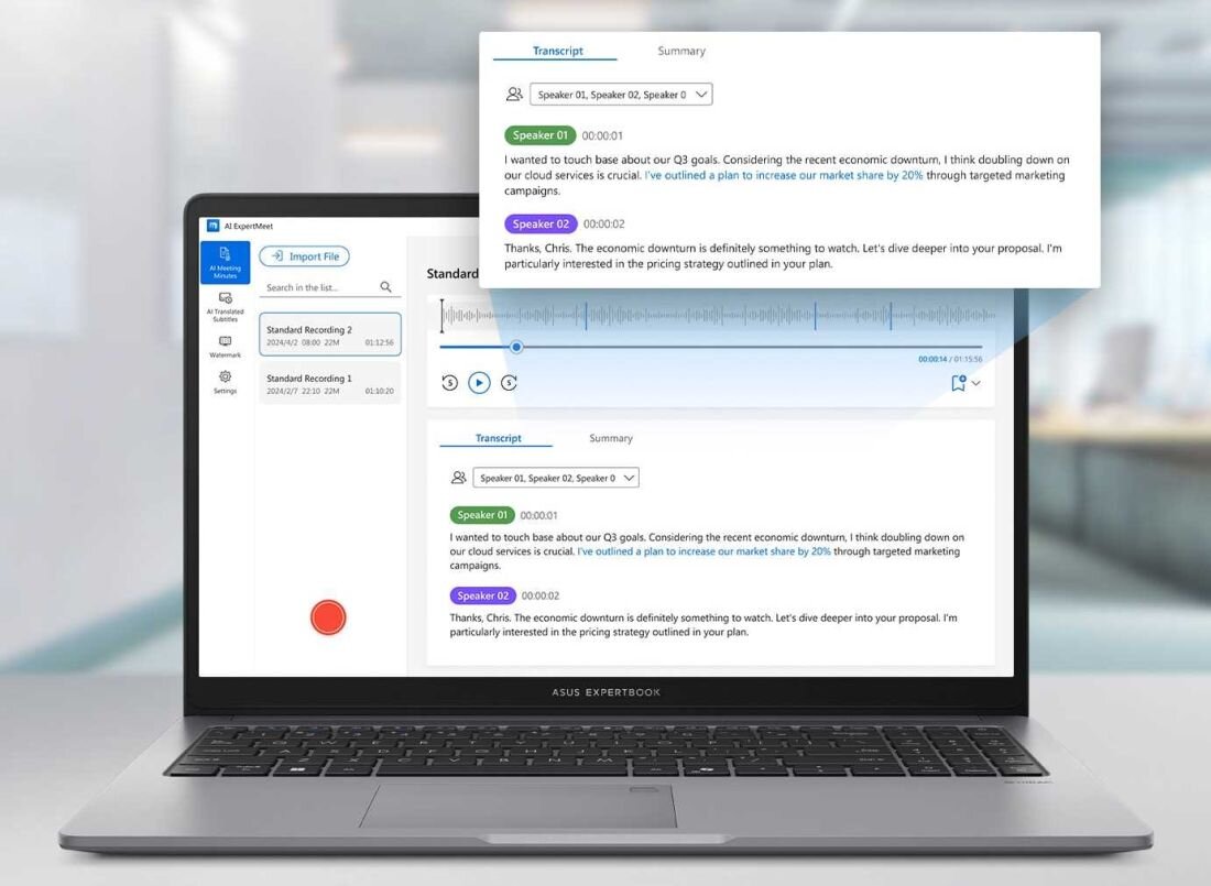 Interfejs AI ExpertMeet z funkcją rozpoznawania i transkrypcji głosów wielu uczestników spotkania online z kolorowymi identyfikatorami