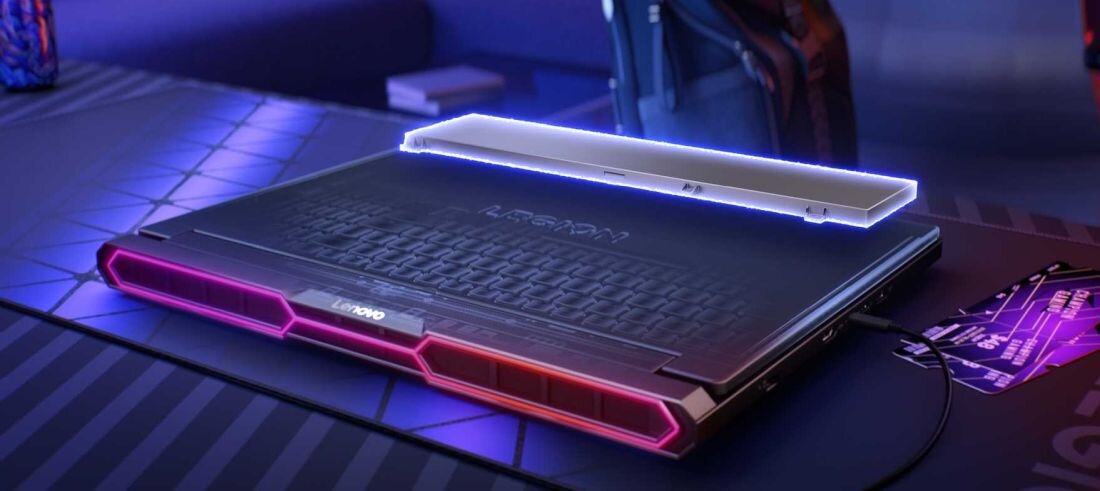 Laptop LENOVO Legion Pro 7 - Laptop LENOVO Legion Pro 7 z podświetloną baterią, gotowy do pracy. zasilacz 400 W i baterię 99,9 Whr Wi-Fi 7