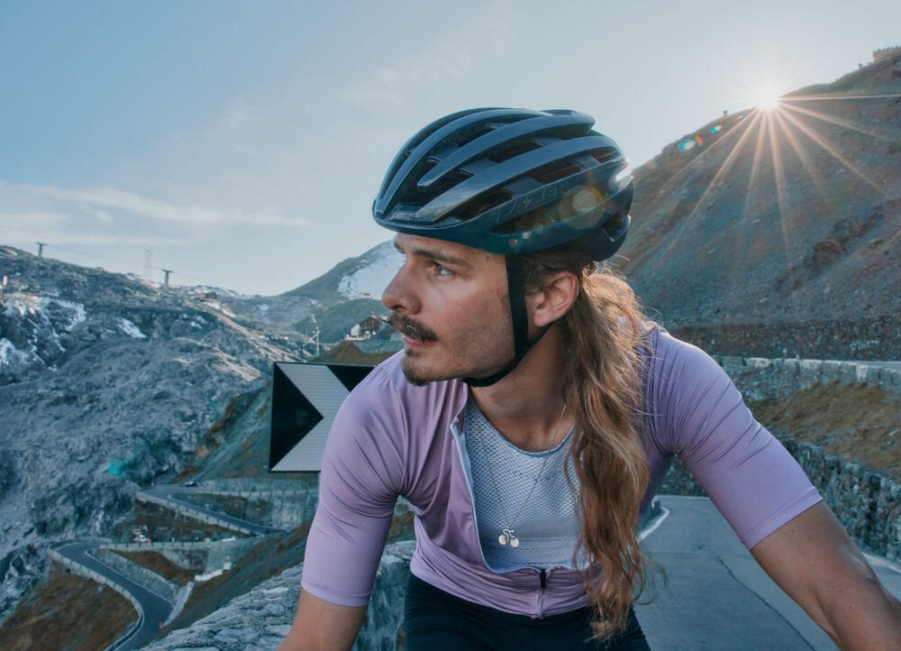 Kask rowerowy LAZER Z1 KinetiCore Granatowy (rozmiar S) kompatybilny z lampką led widoczność po zmroku lekki niska waga