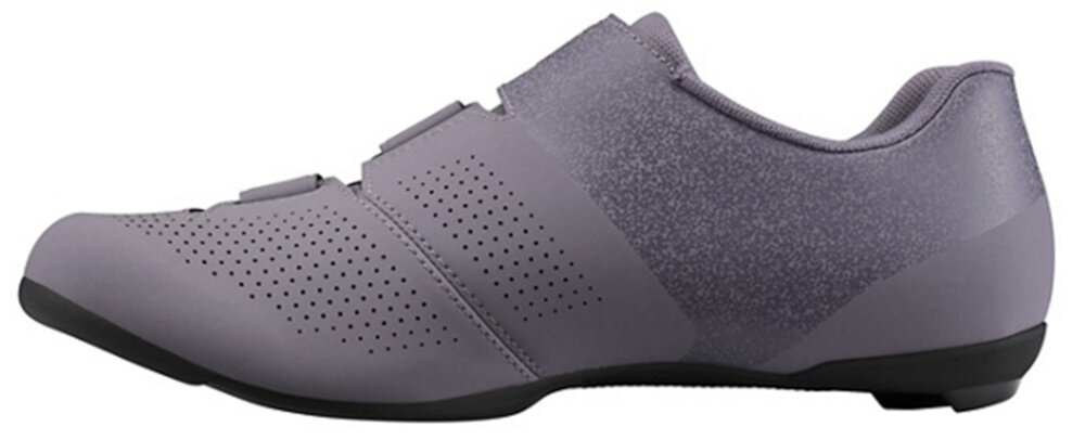 Buty rowerowe SHIMANO SH-RC102 Fioletowy rozmiar 38 but widoczny z boku technologia DYNALAST autonomicznie zaprojektowane kopyto eliminację zakrzywienia lepsze dopasowanie buta do naturalnego kształtu stopy pięta jest głębiej osadzona w bucie