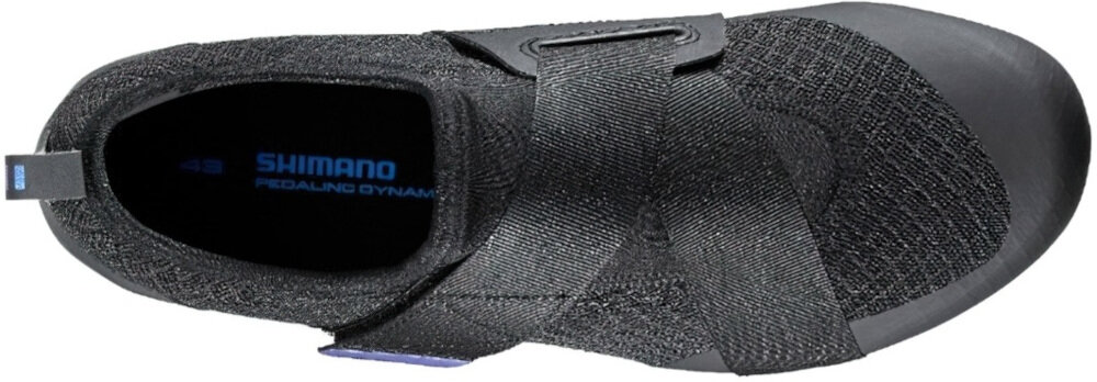 Buty rowerowe SHIMANO SH-IC100 Czarny rozmiar 38 prawy but widoczny z góry białe tło wysoka jakość wydajność komfort podeszwa z lekkiego nylonu wzmocniona włóknem szklanym optymalna sztywność ruch jest precyzyjny energia nie ucieka