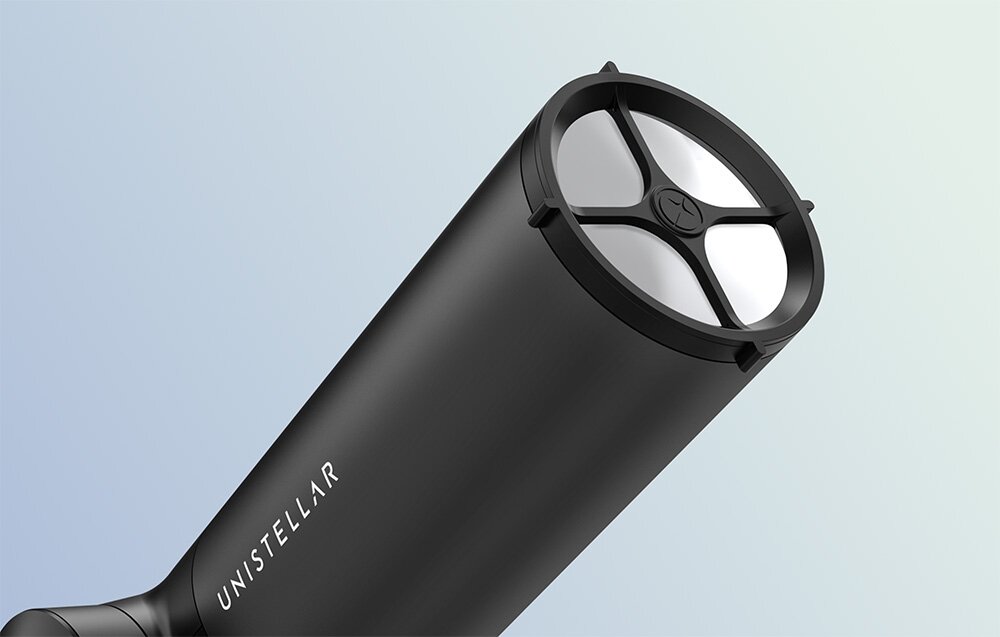 Filtr słoneczny UNISTELLAR do teleskopów eVscope 2-eQuinox 2 zbliżenie na obiektywie