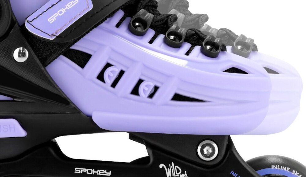 Łyżworolki SPOKEY 4ONE 4w1 (rozmiar 39-42) Czarny-fioletowe białe tło zbliżenie na przód łyżworolek pokazana możliwość przesunięcia buta możliwość regulacji długości wkładki w zakresie 25-28 cm wydłuża okres użytkowania jednego zestawu wygoda lepsze przenoszenie siły większa kontrola nad jazdą w rozmiarze 39-42 dla dzieci o maksymalnej wadze do 60 kg