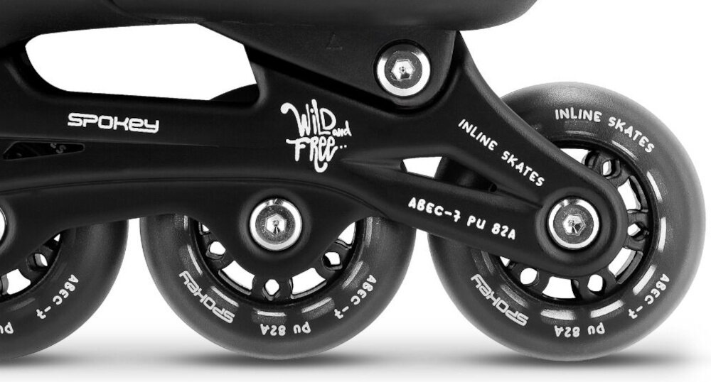 Łyżworolki SPOKEY 4ONE 4w1 (rozmiar 39-42) Czarny zbliżenie na przednie kółka białe tło układ kółek PU o twardości 82A i rozmiarze 72 mm łożyska ABEC-7 stabilna i dynamiczna jazda ułatwia utrzymanie równowagi sprawnie reagować na zmiany kierunku komfort toczenia półprzezroczyste kółka dynamiczny charakter wyrazisty sportowy styl