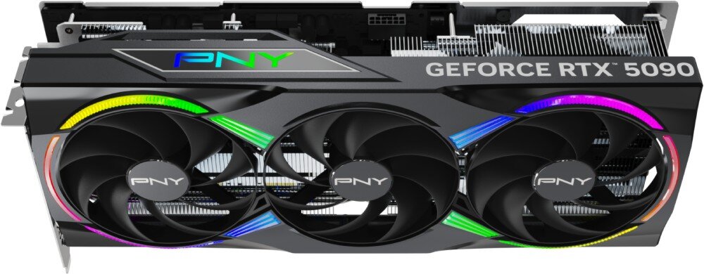 Karta graficzna PNY GeForce RTX 5090 ARGB OC 32GB Widok z boku karty graficznej, pokazujący jej grubość i wielopoziomową budowę chłodzenia, podświetlenie ARGB, efekty, oprogramowanie