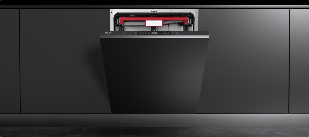 ZMYWARKA TEKA DFI 46960 lifestyle meble zabudowa ciemne szafki panel otwarta ikona grafika System bezpieczeństwa AquaSafe Program GlassCare szkło ochrona AquaStop Technologia ExtraDry suszenie Zawiasy ślizgowe Premium Dry Funkcja ECO Niezwykle cicha praca (44 dBA) System łatwego montażu Kosz dolny FlexiSet Taca MultiFlex3 14 kompletów naczyń