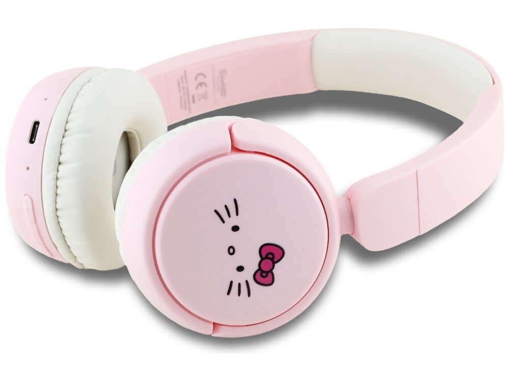 Słuchawki nauszne HELLO KITTY Face Logo Hello Kitty Face Logo - elegancki design i motyw Hello Kitty, słuchawki nauszne po skosie na białym tle