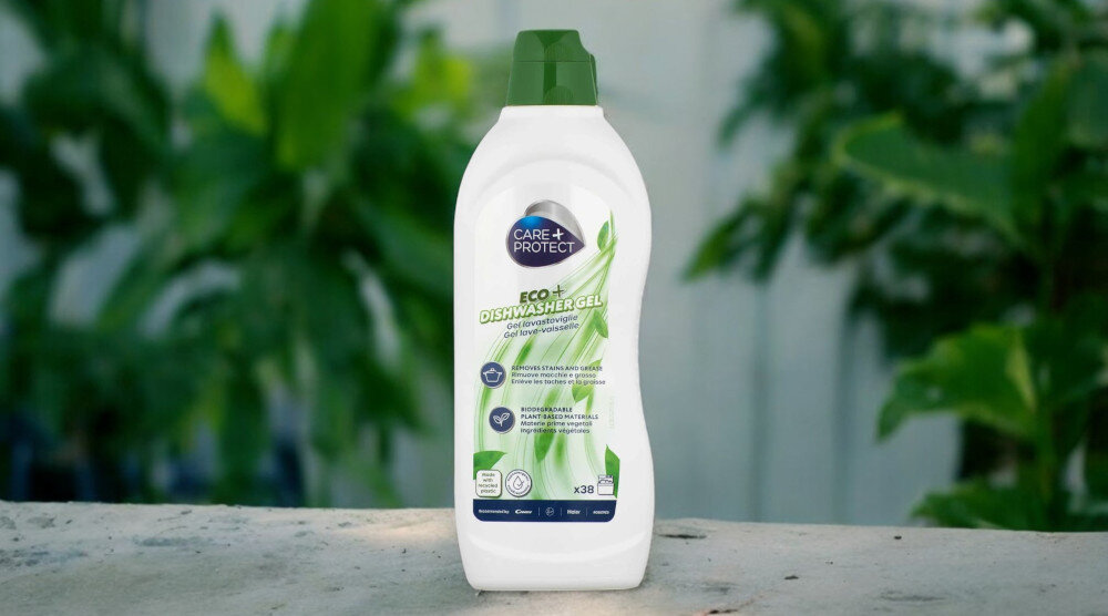 Żel do zmywarki CARE+PROTECT Eco+ CPP650DWE 650 ml zdjęcie lifestyle natura zieleń tło Naturalna moc czystości Natural Power bezpieczna ekologiczna formuła Czystość, świeżość i ochrona usuwa zabrudzenia, tłuszcz i uporczywe plamy bez smug lśniące naczynia neutralizator zapachów Hipoalergiczna formuła Bez agresywnych substancji chemicznych dla wrażliwej skóry i w pełni bezpieczny dla ekosystemu