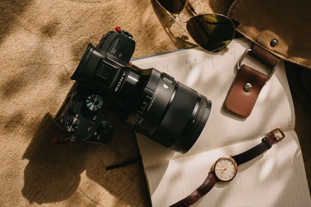 Obiektyw SIGMA A 24 mm f-1.4 DG DN ergonomia funkcje przycisk AFL przełącznik ostrości