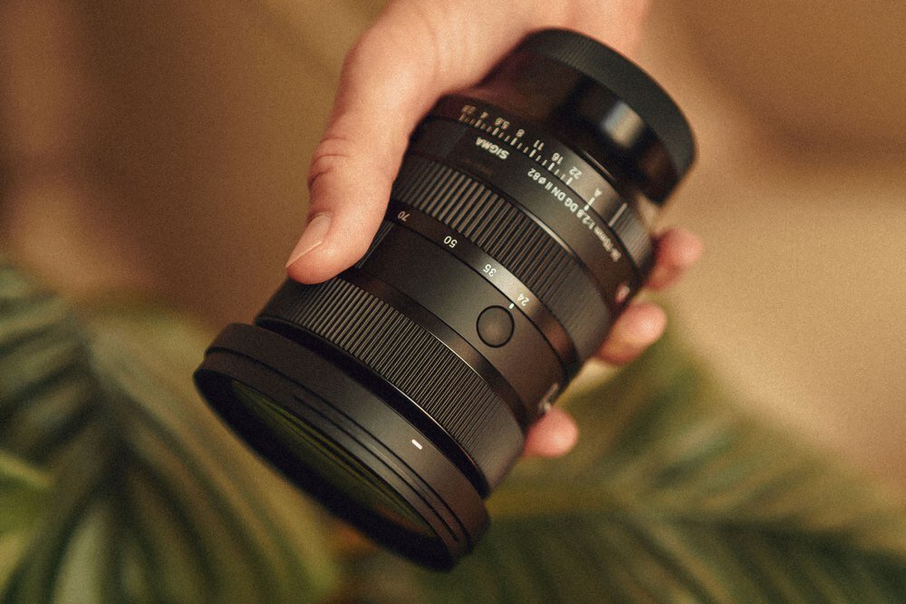 Obiektyw SIGMA A 24-70mm f-2.8 DG DN II kv początek opisu