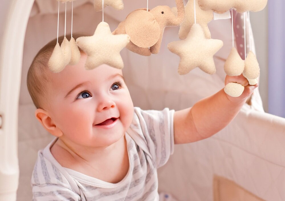 Karuzela NENO Eli NEN-BAB-ZB003 ruchome elementy, wspomaganie koncentracji dziecka, rozwój zdolności poznawczych