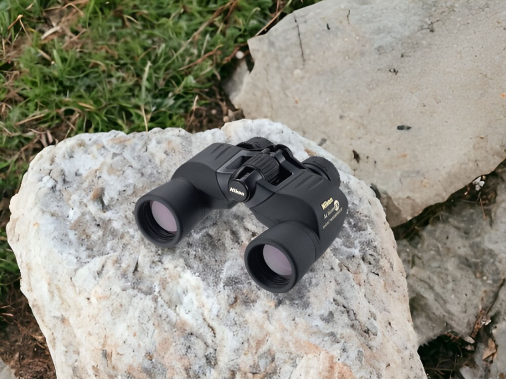 Lornetka NIKON Action EX szerokie pole widzenia, soczewki, wielowarstwowe powłoki antyodblaskowe, duża średnia obiektywów