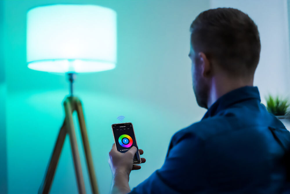 Inteligentna żarówka LED SETTI+ SL327RGB 14W E27 Wi-Fi zarowka inteligentna wyglad