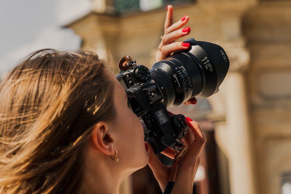 Obiektyw IRIX Blackstone 11 mm f-4.0    kv lifestyle początek opisu sekcja nagłówkowa